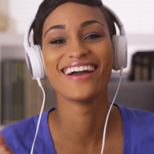 pretty-black-woman-listening-to-music-with-headphones_n1sgr8w-x__F0000-540x540.png
